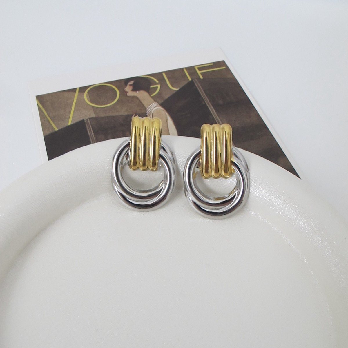 Retro mixed-metal σκουλαρίκια