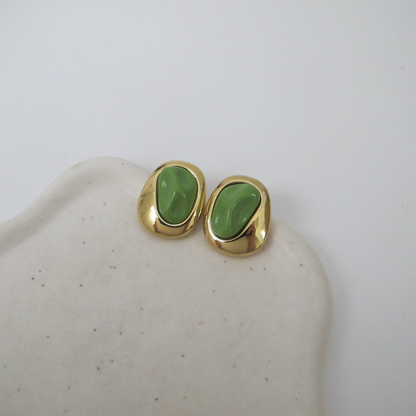 Ατσάλινα Vintage Σκουλαρίκια "Stone-Look" – Retro Glam