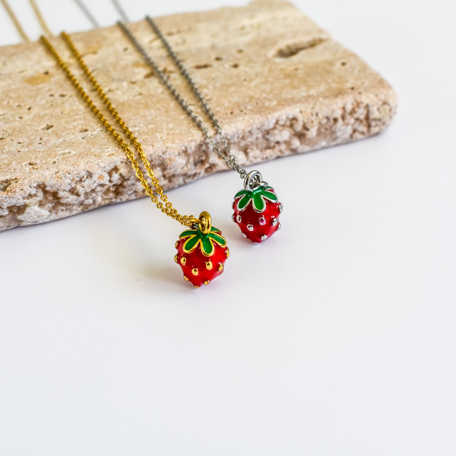 Petit Fraise Κολιέ