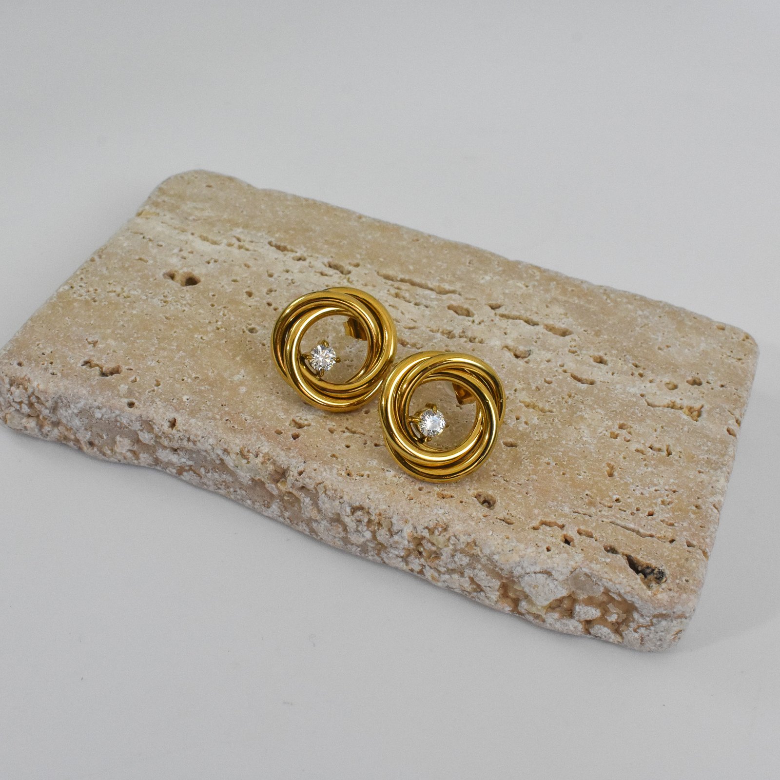 Golden Knot Σκουλαρίκια