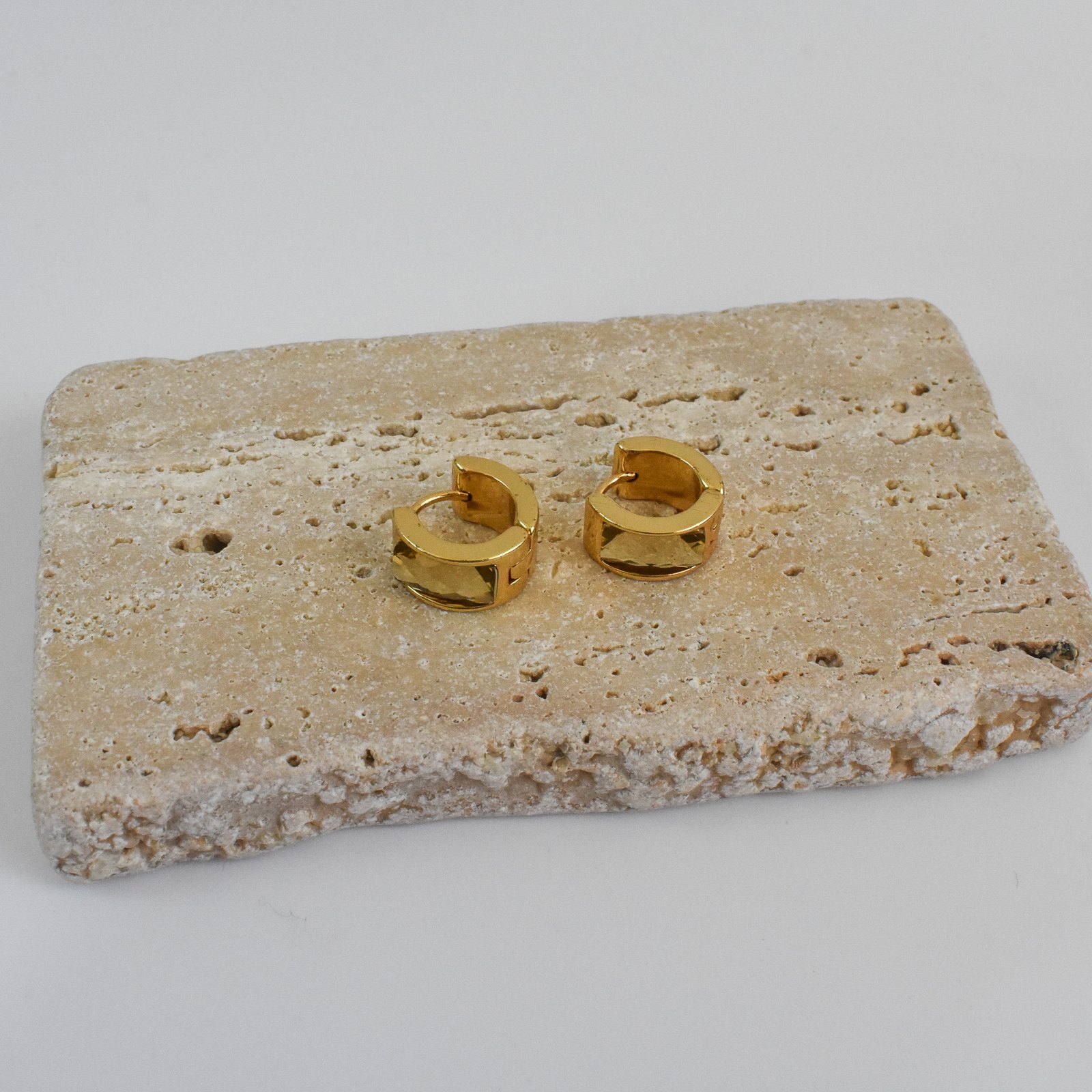 Hammered Chunky Huggies Σκουλαρίκια