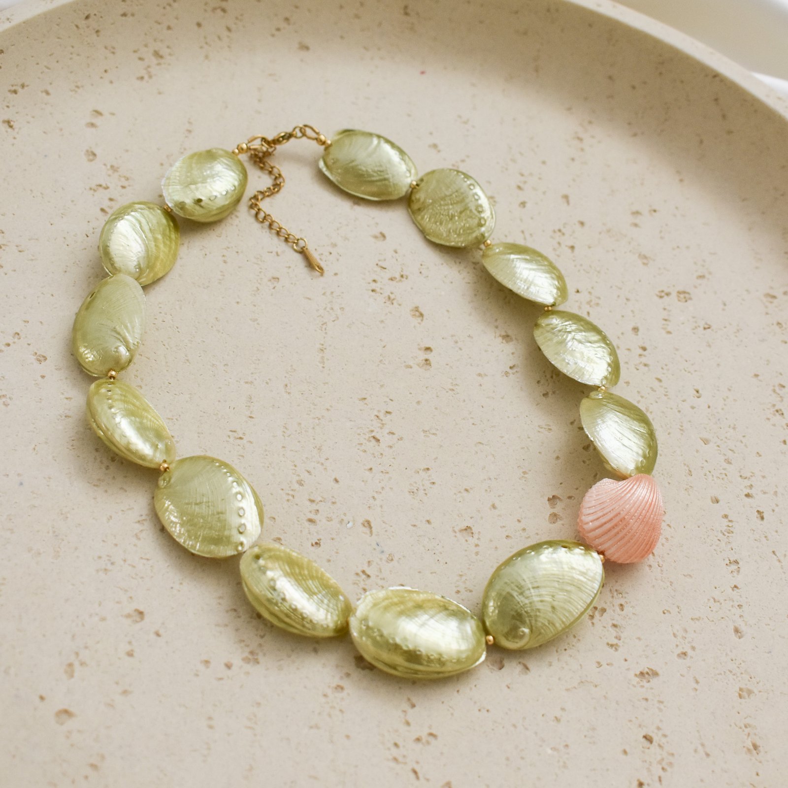 Pistachio Shell Κολιέ