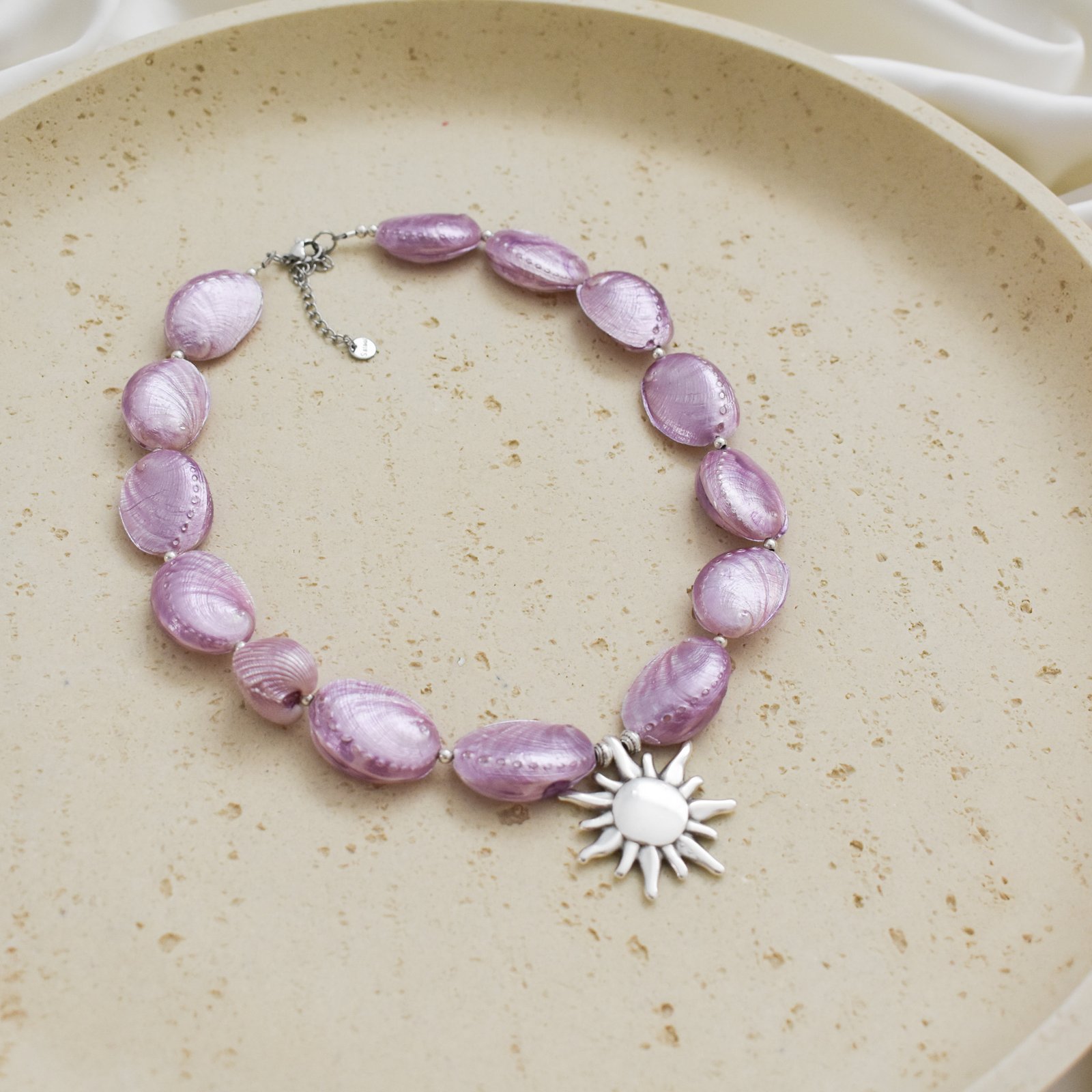 Lilac Mother of Pearl Sun Κολιέ