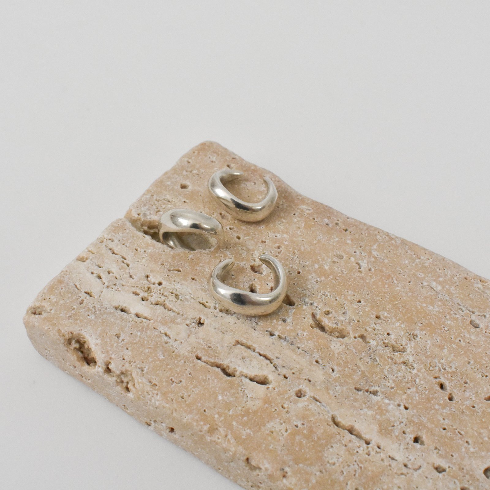 Fluid Curve Cuff