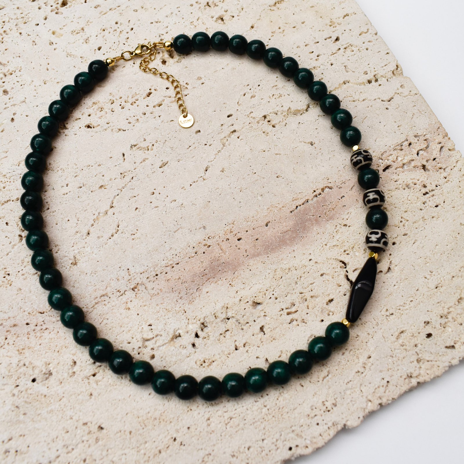 Green Howlite & Ethnic Agate Gemstone Κολιέ