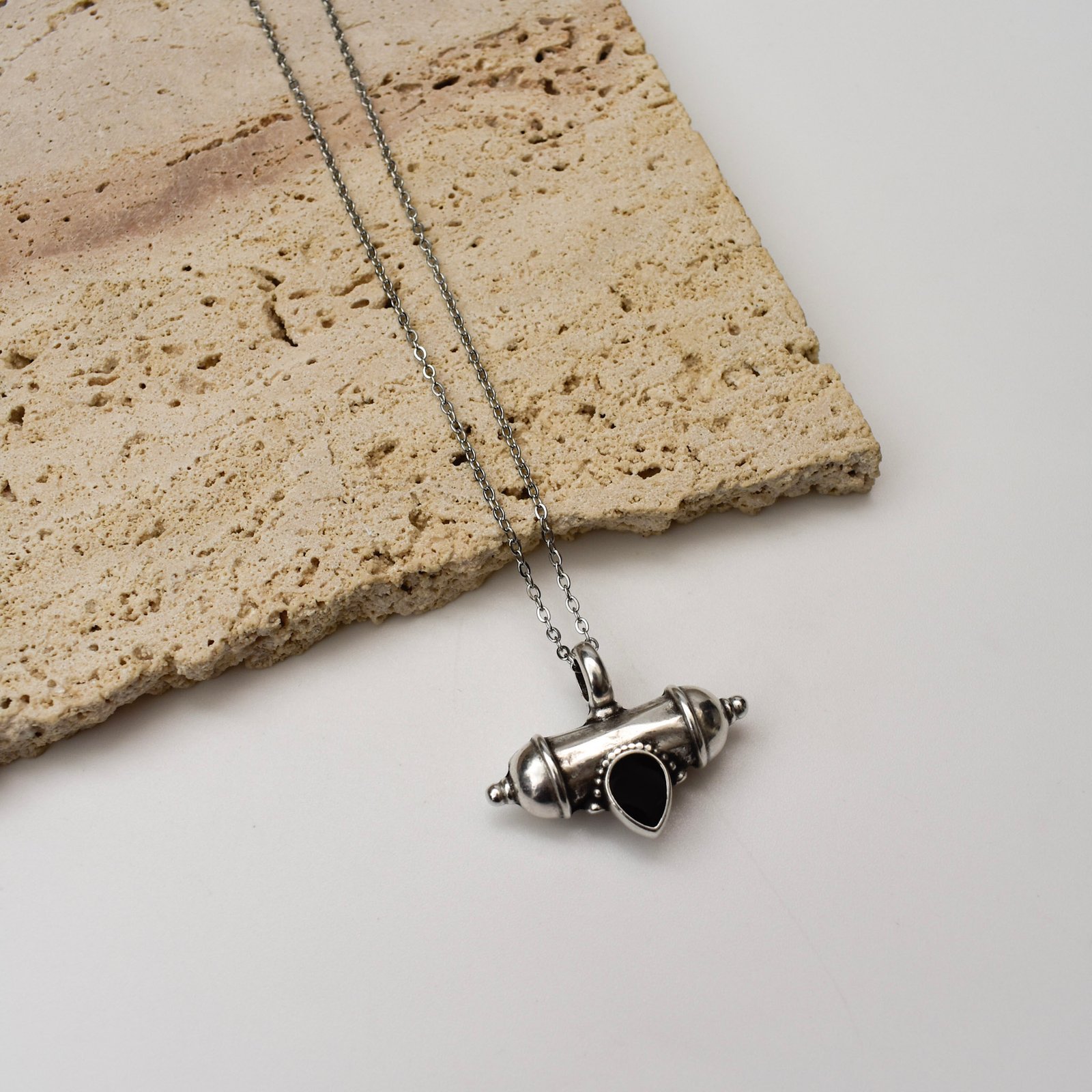 Vintage Cylinder Amulet Κολιέ