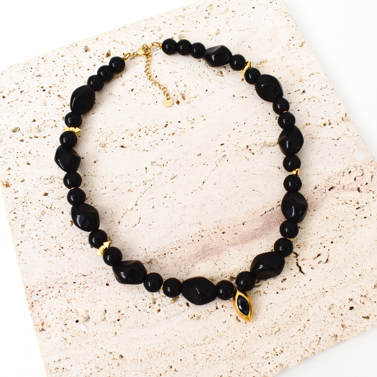 Black Charm & Crystal Κολιέ