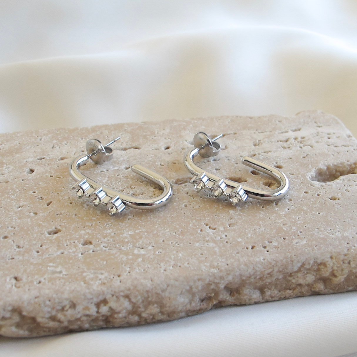 Oval Zircon Open Hoops Σκουλαρίκια